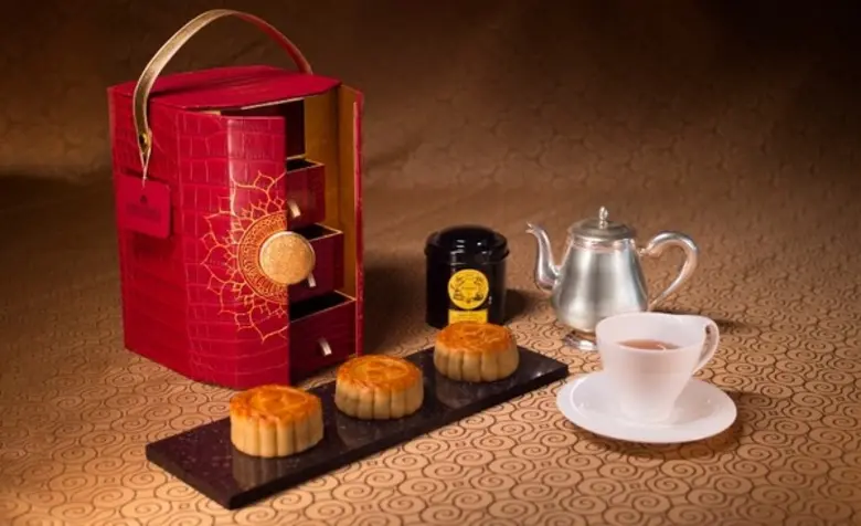 โรงแรมอนันตรา สยาม กรุงเทพ นำเสนอขนมไหว้พ...