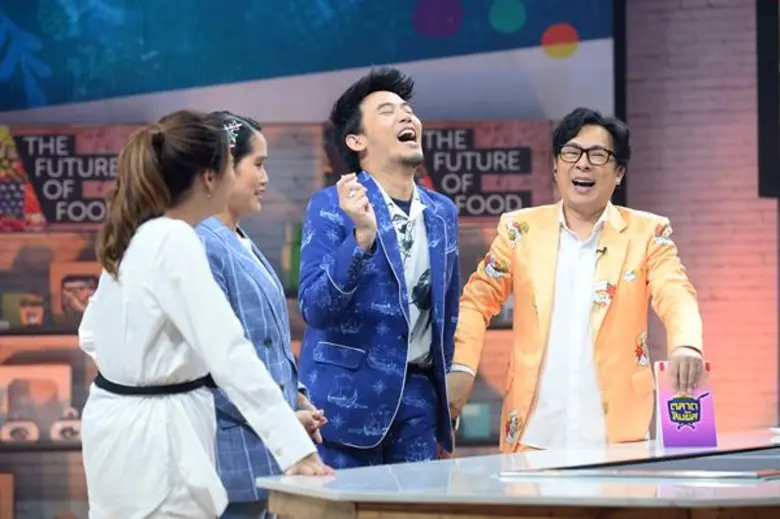 ทีวีไกด์: รายการ "Crazy Market ตลาดสัมผัส" คณิตศาตร์ทำประสาทแหลก!!! คนอื่นขอบาย “ดีเจอ๋อง” ขอสู้ ไม่หวั่นเจอคำนวณตัวเลขนับร้อย