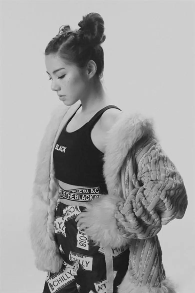 “วันเดอร์เฟรม” เติมเต็มเรื่องราวของซิงเกิ้ลใหม่ ด้วย3 มุมมองสามคนดังจากสามวงการที่ร่วมถ่ายทอดเรื่องราวประสบการณ์ "กลั้นใจ"