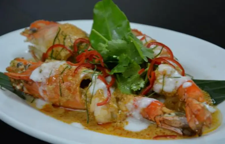 ห้องอาหารเรือนต้น ค๊อฟฟี่ช๊อป ต้อนรับเดือ...