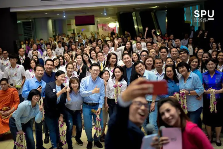 มหาวิทยาลัยศรีปทุม จัดพิธีปฐมนิเทศนักศึกษ...