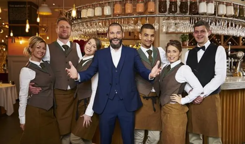 เคล็บลับการเป็นกามเทพสื่อรักมืออาชีพ First Dates – เรียลลิตี้โชว์ที่ให้เกร็ดความรู้และคำแนะนำดีๆ ในการสื่อรัก