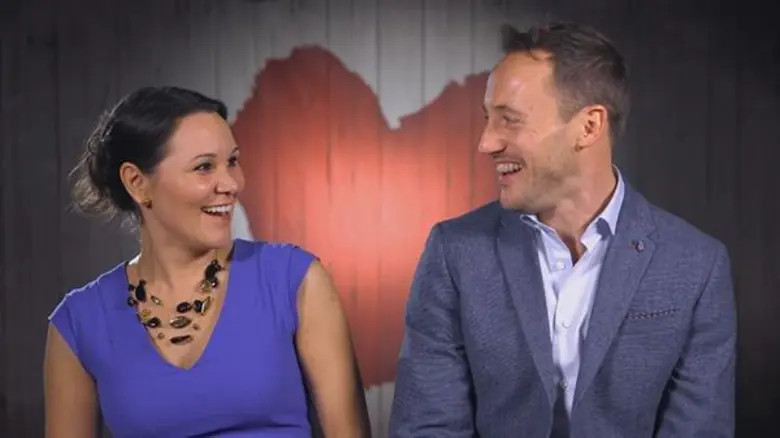 เคล็บลับการเป็นกามเทพสื่อรักมืออาชีพ First Dates – เรียลลิตี้โชว์ที่ให้เกร็ดความรู้และคำแนะนำดีๆ ในการสื่อรัก