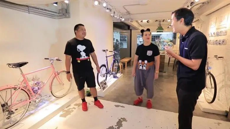 ทีวีไกด์: รายการ “แหม่มบ๊อบ LET’S GO” เจาะลึกร้านเด็ดชื่อดัง ที่ ซอยอารีย์