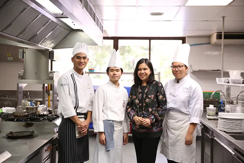 สุวิมล จิวาลักษณ์ กรรมการและผู้จัดการมูลน...