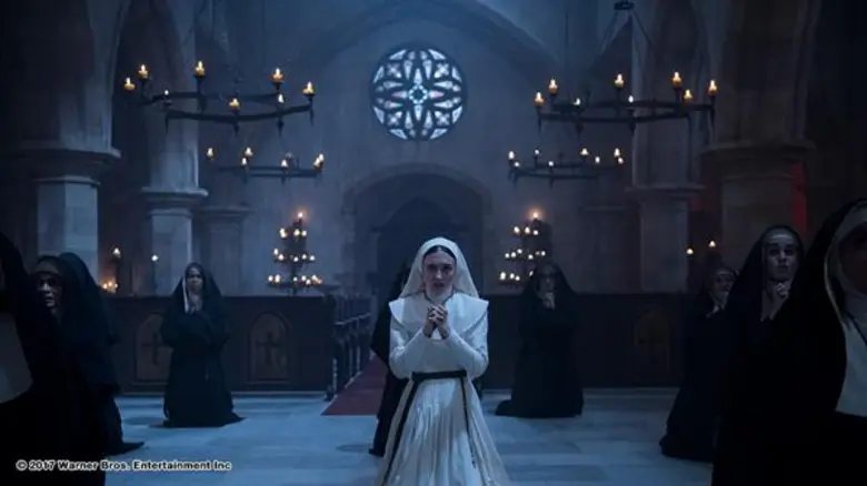 Movie Guide: ชม 3 คลิปทีวีสปอตจาก The Nun ก่อนร่วมเป็นพยานเรื่องราวสุดลึกลับที่สุดในจักรวาล The Conjuring 6 กันยายน นี้ ในโรงภาพนตร์