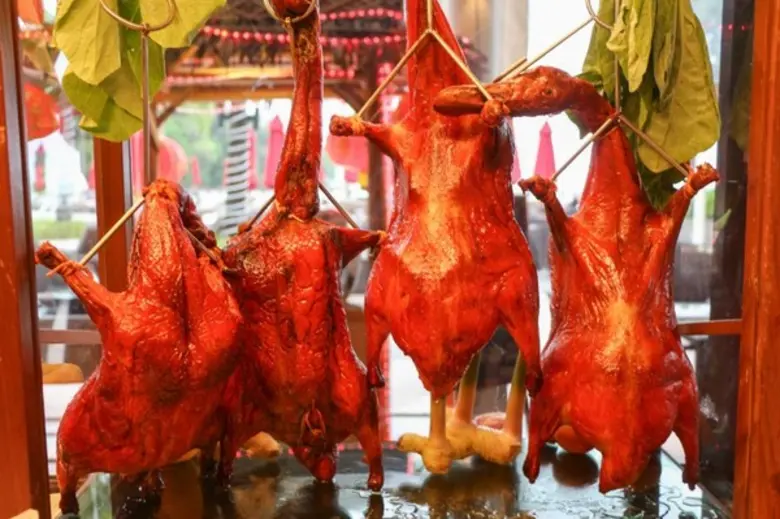 อมารี ภูเก็ต ชวนชิมบุฟเฟ่ต์อาหารจีนริมทะเล