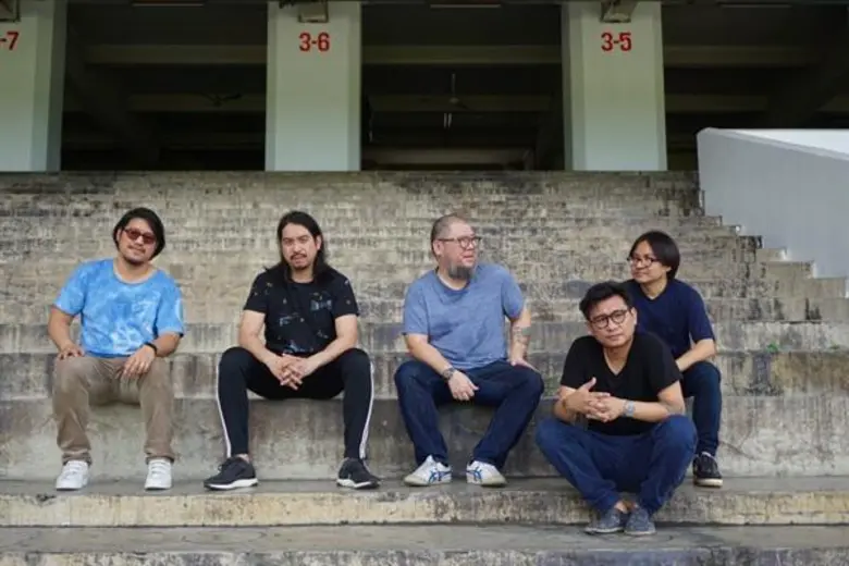 "แสงและเงา" อีกหนึ่งเรื่องเล่าใน "หมอกฝัน" จากอพาร์ตเมนต์คุณป้า