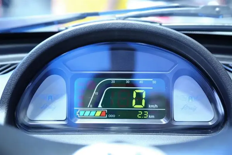 เอช เซม มอเตอร์ แนะนำ เอสอีวี ฟูตูโร รถสามล้อไฟฟ้ารุ่นใหม่ ดีไซน์ล้ำสมัย