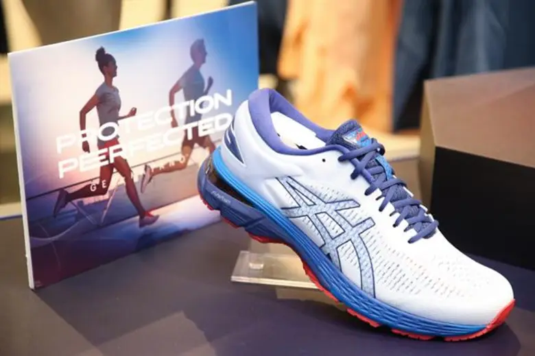ASICS (เอซิคส์) แบรนด์ผู้ออกแบบและผลิตสิน...