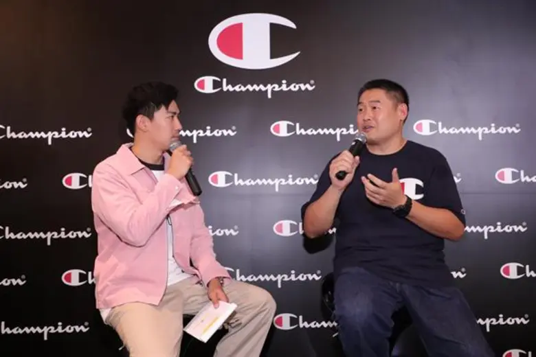 เหล่าคนดังสายสปอร์ตไลฟ์สไตล์ ร่วมฉลองเปิดร้าน Champion แห่งแรกของไทย  ที่ชั้น 3 โซนเอเทรียม ศูนย์การค้าเซ็นทรัลเวิลด์