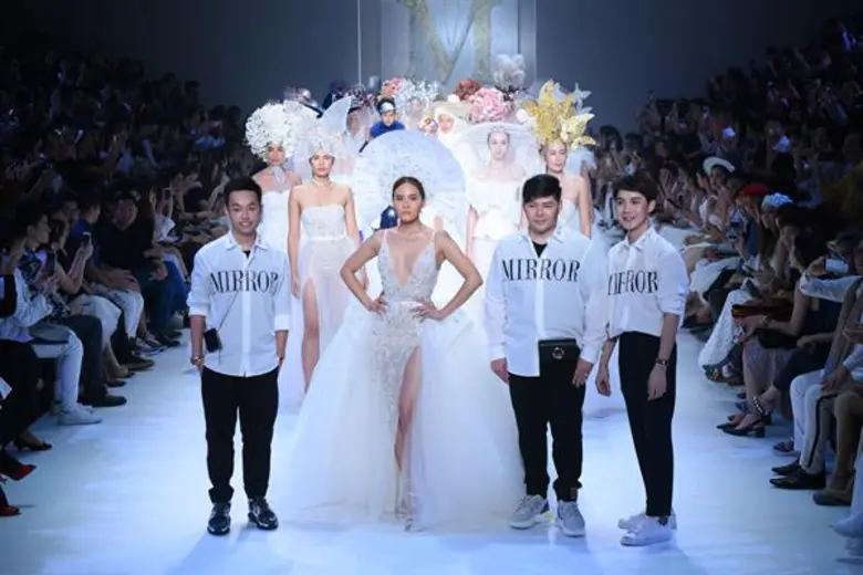 “เจนี่” ร่วมออกแบบ & โชว์ฟินาเล่ คอลเลกชั่นใหม่ชุดเจ้าสาว “มิลเลอร์ มิลเลอร์ แบ็งค็อก”