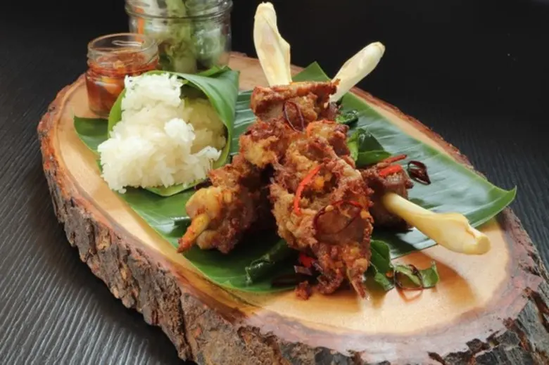 โรงแรมฮิลตัน พัทยา นำเสนอเมนูอร่อยจากสมุนไพรคู่ครัวเรือน 'ตะไคร้’