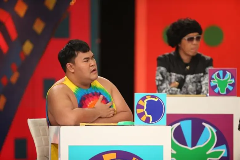 ทีวีไกด์: รายการ “ศึก 12 ราศี” แล้วไงใครแคร์?? “ปิงปอง-ธงชัย” ไม่หวั่น!!  ถูกรุมทายจะเสียโฉมเพราะศัลยกรรม