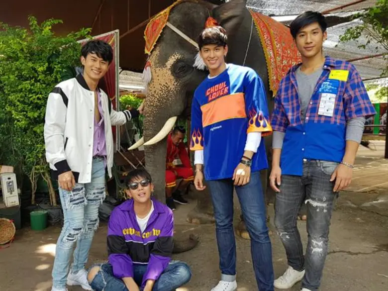 ทีวีไกด์: รายการ "บานาน่า ซ่าส์ซี้ด" “ศึกช้างชนช้าง” การให้อาหารช้าง ฉบับแก๊งบานาน่าบอย!!!