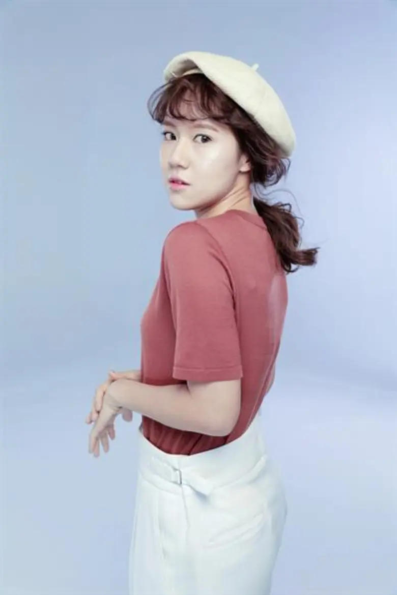 'เอิ๊ต ภัทรวี’ ปล่อยเพลง 'ไม่ให้เธอหายไป’ จังหวะคึกคัก ต้อนรับอัลบั้มใหม่!