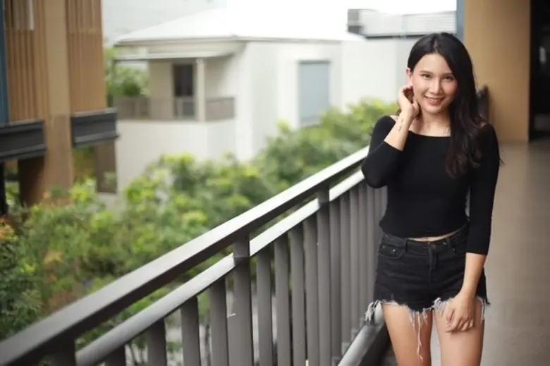 แม้ดหมี่ CU.FITGIRL บล็อกเกอร์สาว สวยด้วยปรับรูปหน้าใหม่