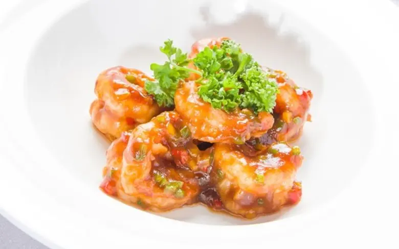 เพลิดเพลินกับทัศนียภาพอันสวยงามของแม่น้ำเ...