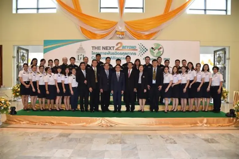 นายกุลิศ สมบัติศิริ อธิบดีกรมศุลกากร เป็น...