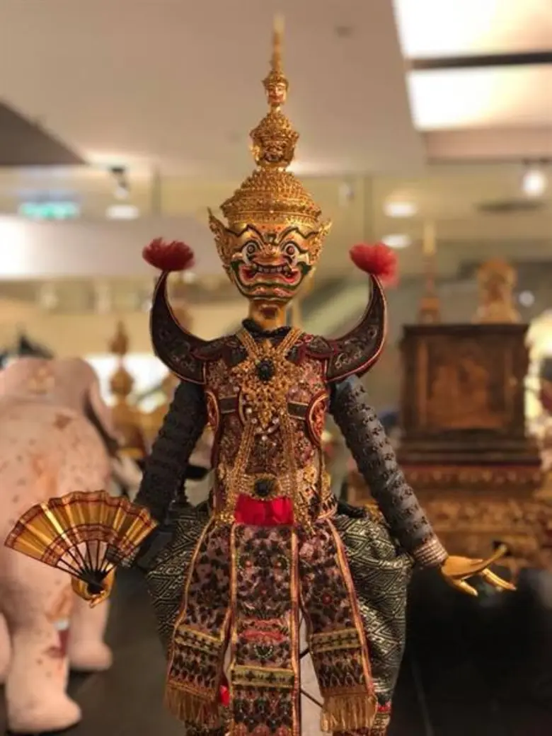 ศูนย์ประติมากรรมกรุงเทพ ชวนชมนิทรรศการ “รากศิลปะไทยจากศตวรรษสู่ศตวรรษ” สะท้อนความงามศิลปะไทยประเพณี ตั้งแต่ยุคสุโขทัย – รัตนโกสินทร์ เปิดแล้ว วันนี้ – 4 พ.ย. นี้ ที่ หอศิลปวัฒนธรรมแห่งกรุงเทพมหานคร