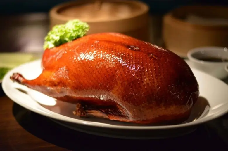 "Special Price of Pecking Duck" "เป็ดปักก...