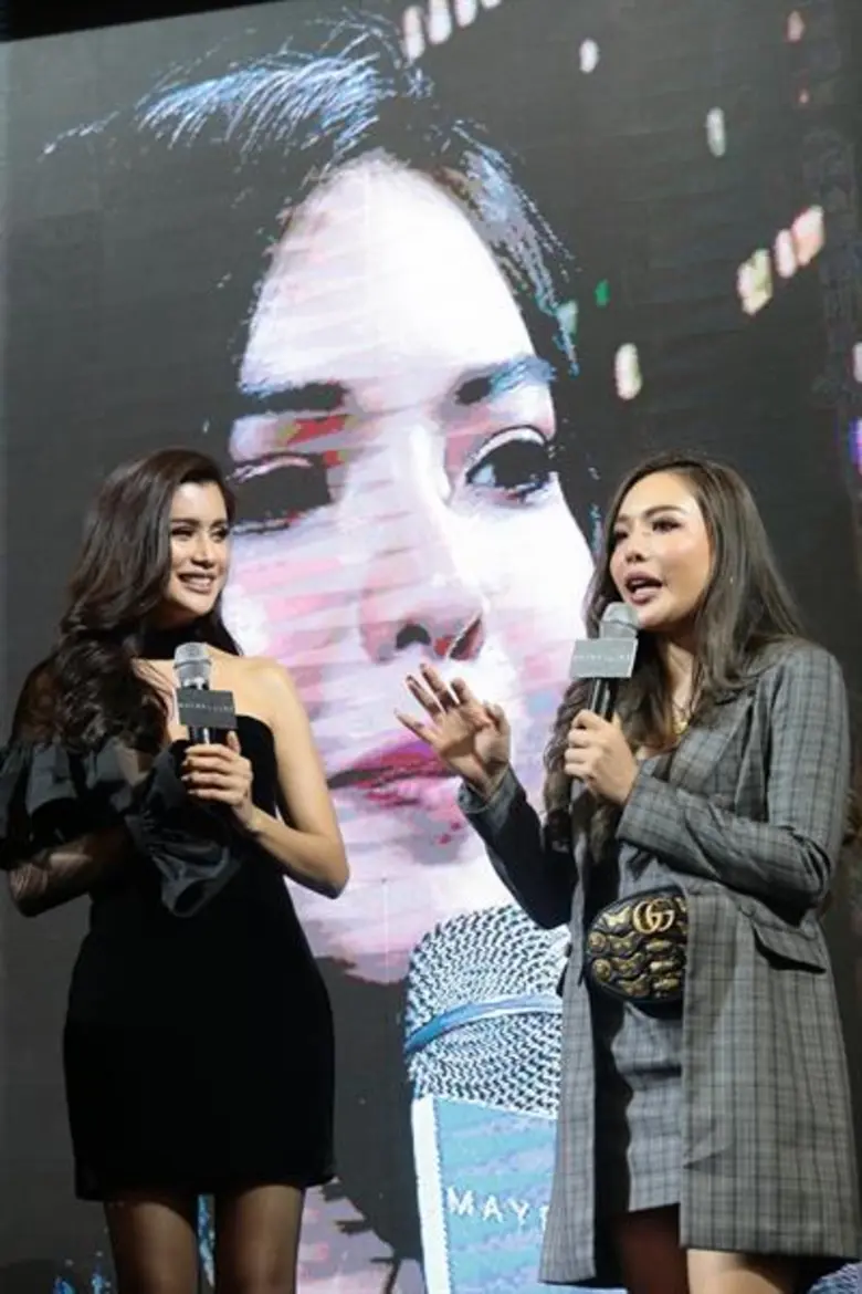 รันเวย์ฮอตฉ่าลุกเป็นไฟ!!! “เมย์เบลลีน นิวยอร์ค” ดึง “ปู – ไปรยา” อิท เกิร์ล คนล่าสุด อวดลุคสุดแซ่บ!! ก่อนลัดฟ้าไปร่วมสัมผัสประสบการณ์แฟชั่นระดับโลก “นิวยอร์ค แฟชั่น วีค” นำเทรนด์แต่งหน้าสุดฮอตต้อนรับฤดูกาลฟอล-วินเทอร์ 2018 นี้