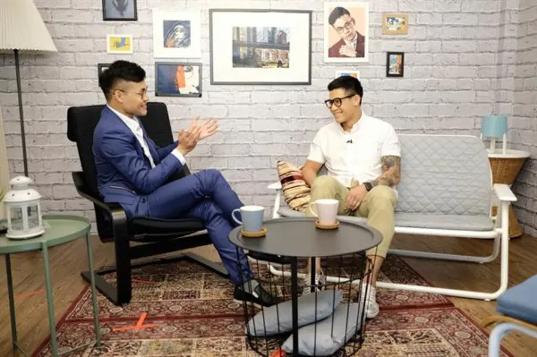 ทีวีไกด์: รายการ “Loukgolf’s English Room” แขกรับเชิญ “กาย รัชชานนท์”