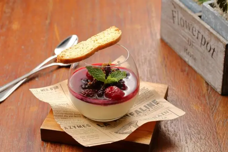 สัมผัสความอร่อยสไตล์อิตาเลียนแบบโฮมเมดที่ร้านบรีซ คาเฟ่ แอนด์ บาร์