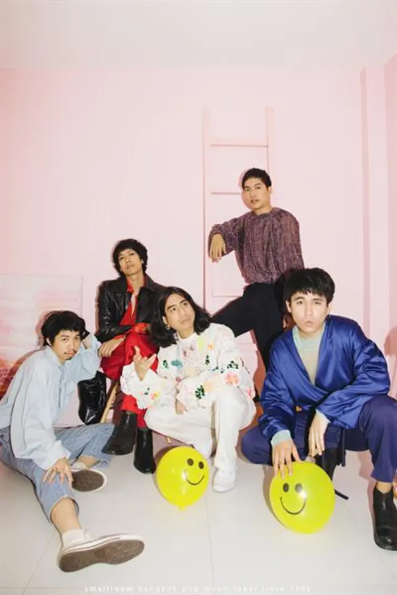 ห่างหายไปนานเกือบ 2 ปี กับ วงดนตรีกลุ่มเพ...