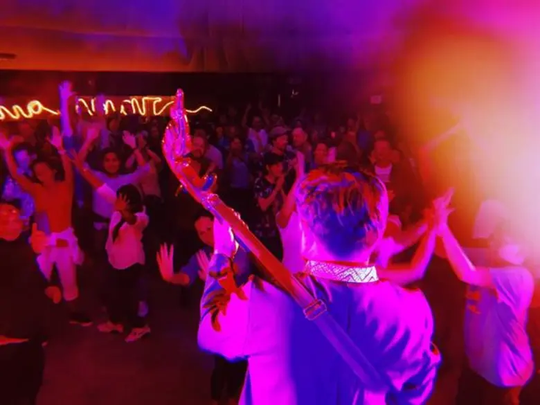 คอนเฟิร์ม!!! เดอะ พาราไดส์ บางกอก หมอลำฯ ขึ้นเวทีงาน Sanamluang Music Playtime Season 4 โชว์แรกหลังจบทัวร์ยุโรป!!