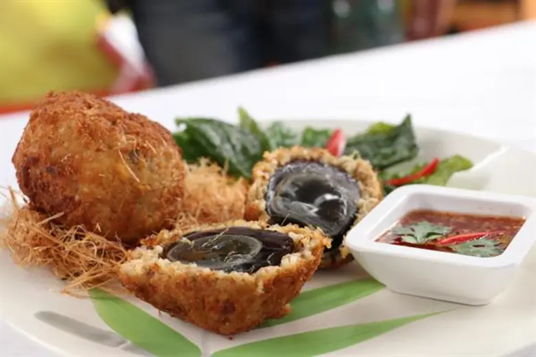 อาหารกับศิลปะผสานเป็นหนึ่งเดียว !! “บิ๊ก ทองภูมิ” กับโจทย์ที่ท้าทาย “เชฟเอียน”