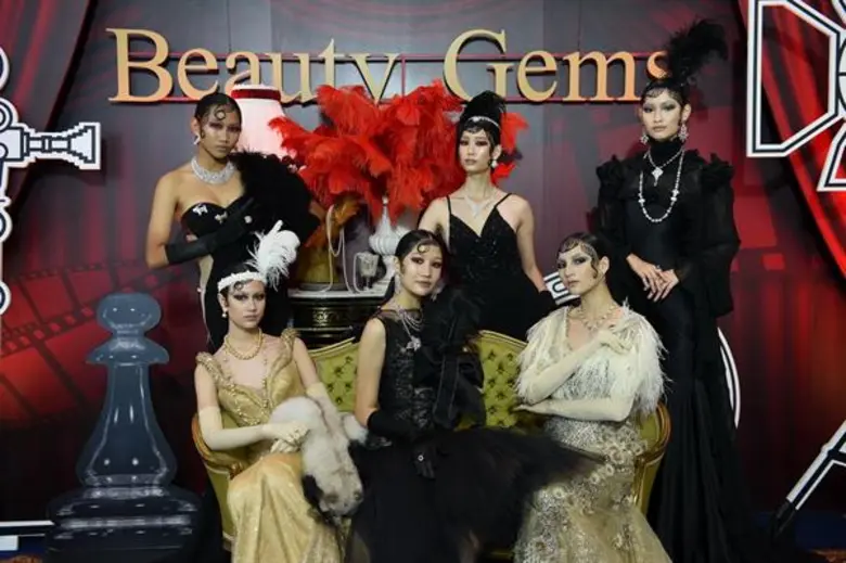 “บิวตี้ เจมส์” แกรนด์ โอเพนนิ่ง โชว์รูม โซนใหม่ ดันเป็นฮับแห่งอุตสาหกรรมอัญมณีโลก พร้อมอวดเครื่องเพชรคอลเลกชั่นล่าสุด