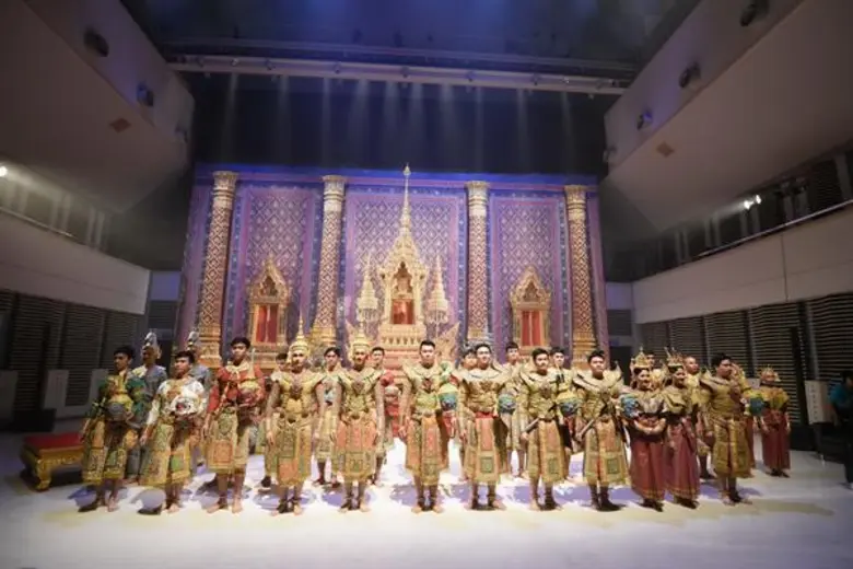 เชิญชมการแสดง "โขนมูลนิธิส่งเสริมศิลปาชีพ ในสมเด็จพระนางเจ้าสิริกิติ์ พระบรมราชินีนาถ" ประจำปี ๒๕๖๑ ตอน “พิเภกสวามิภักดิ์” ๓ พ.ย. – ๕ ธ.ค.นี้