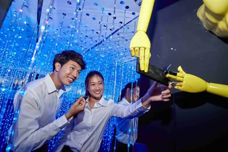 'ซัมซุง’ ขนทัพศิลปินและอินฟลูเอนเซอร์ชื่อดังชวนร่วมเวิร์คชอปสุดสร้างสรรค์จัดเต็มกิจกรรมและความบันเทิงตลอดสุดสัปดาห์ ใน “กาแลคซี่ โน้ต แฟนเฟส”ระหว่างวันศุกร์ที่ 7 – วันอาทิตย์ที่ 9 กันยายน นี้ !!