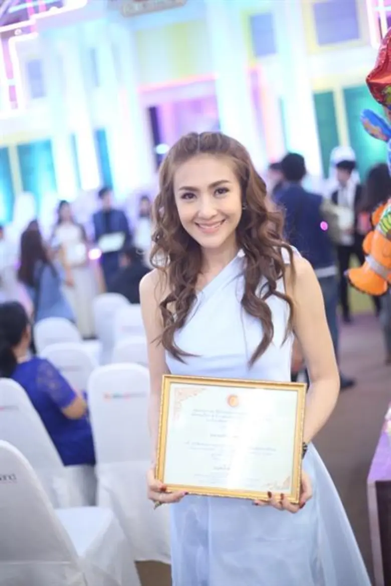 ทีมศิลปินจิตอาสา และเยาวชนต้นแบบเข้ารับการแต่งตั้ง “ทูตวัฒนธรรมการรณรงค์รักษาศีล ๕”