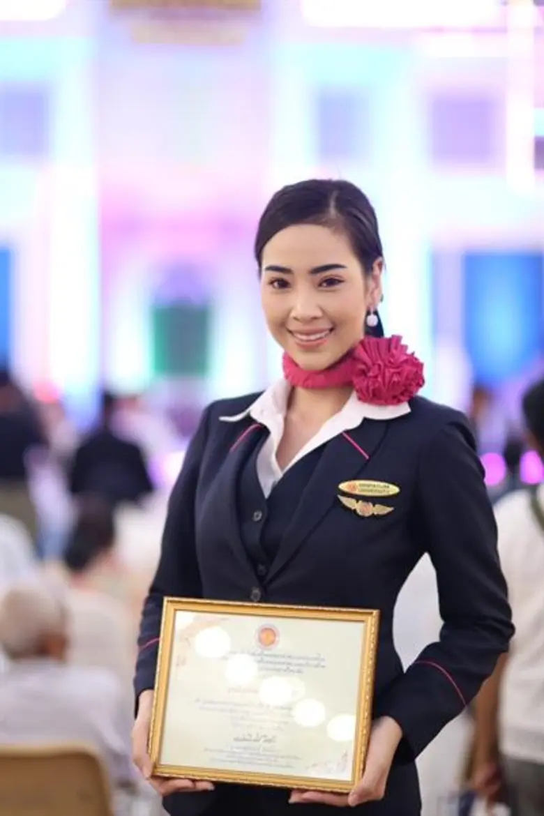 ทีมศิลปินจิตอาสา และเยาวชนต้นแบบเข้ารับการแต่งตั้ง “ทูตวัฒนธรรมการรณรงค์รักษาศีล ๕”