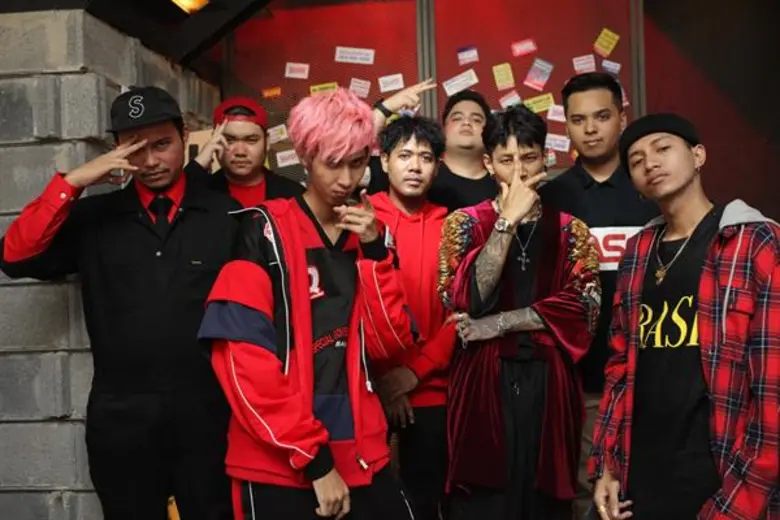 กระแสดนตรีฮิปฮอปและแร็ปครองเมือง เรียกว่า...