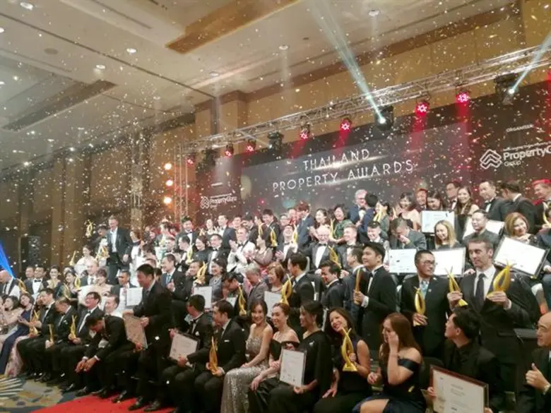 ยังคงรับรางวัลอย่างต่อเนื่อง สำหรับ จิณณ์...