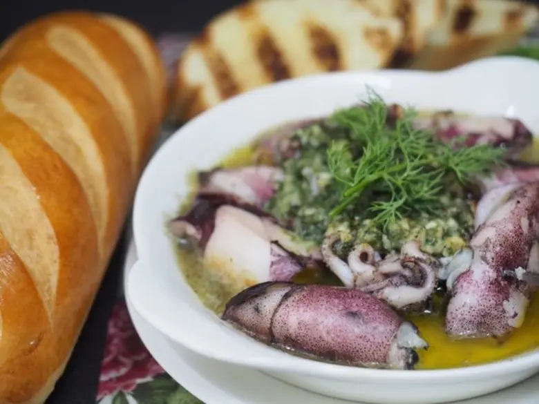 เลดี้ แอล การ์เดน บิสโทร (Lady L Garden B...