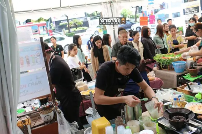 SME Development Bank ร่วม APi ดันต่อยอดลูกค้า SMEs ให้โต ในงาน “ตลาดนัดประชารัฐ ส่งเสริมสินค้าเกษตรนวัตกรรม” ปลื้ม 2 วัน สร้างยอดทะลุ 5 แสน