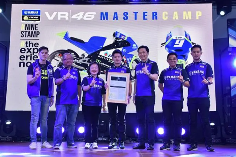 นางสาวจินตนา อุดมทรัพย์ (คนที่ 3 จากซ้าย)...