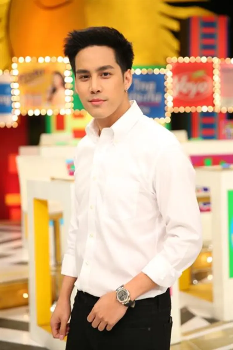 ทีวีไกด์: รายการ “ศึก 12 ราศี” “เอิร์ธ-วิศววิท” เสียวสันหลัง ถูกทักเข้าข่ายมีเกณฑ์ รักคนมีเจ้าของ!!