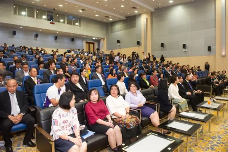 กรมพัฒน์ฯ จัดพิธีมอบรางวัลธรรมาภิบาลธุรกิจดีเด่นและ มาตรฐานธรรมาภิบาล เพื่อเชิดชูธุรกิจสีขาวที่ตั้งใจทำความดี และเป็นแบบอย่างให้ธุรกิจอื่นๆ ดำเนินรอยตาม