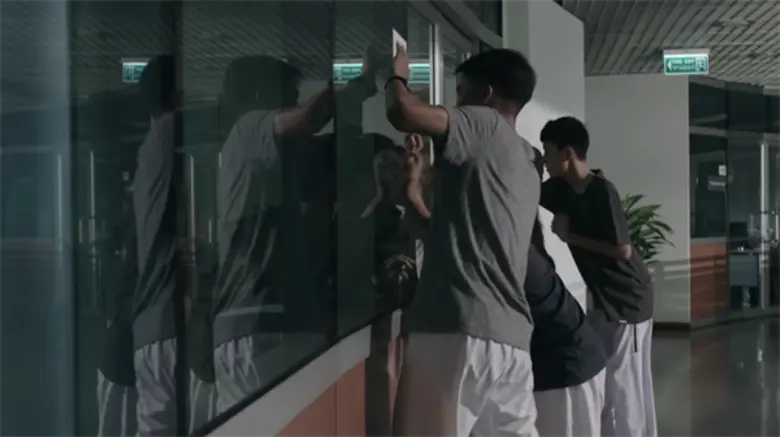 “ปุยเมฆ” เจอศึกหนัก นักเรียนคลั่งอาละวาดทั่วโรงเรียน!!!