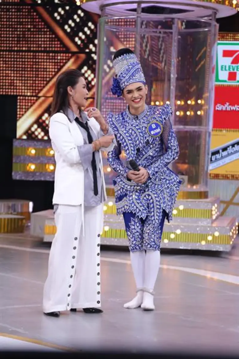 ทีวีไกด์: รายการ “กิ๊กดู๋ สงครามเพลงเงาเสียง”  “ศิริพร อำไพพงษ์” สุดเซอร์ไพรส์พระเอกลิเกเงินล้าน “ศรราม น้ำเพชร” โผล่แข่งขันเงาเสียงใน “กิ๊กดู๋”!!