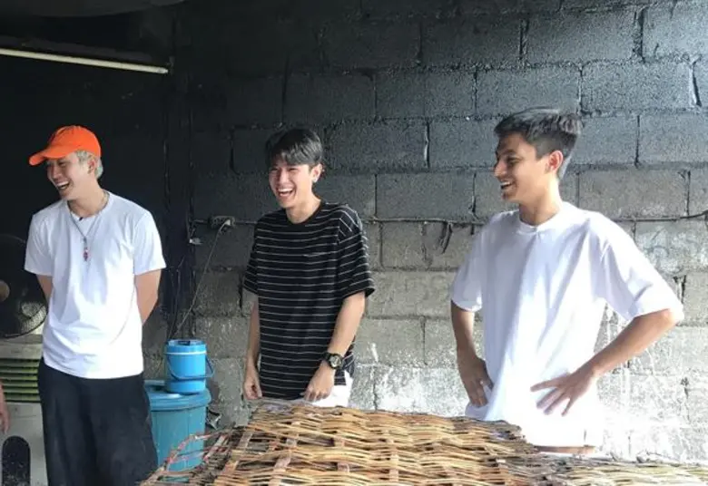 ทีวีไกด์: รายการ “โตแล้ว” ภารกิจการกินสุดเสี่ยงของ “แก๊งโตแล้ว” ที่ จังหวัดบุรีรัมย์