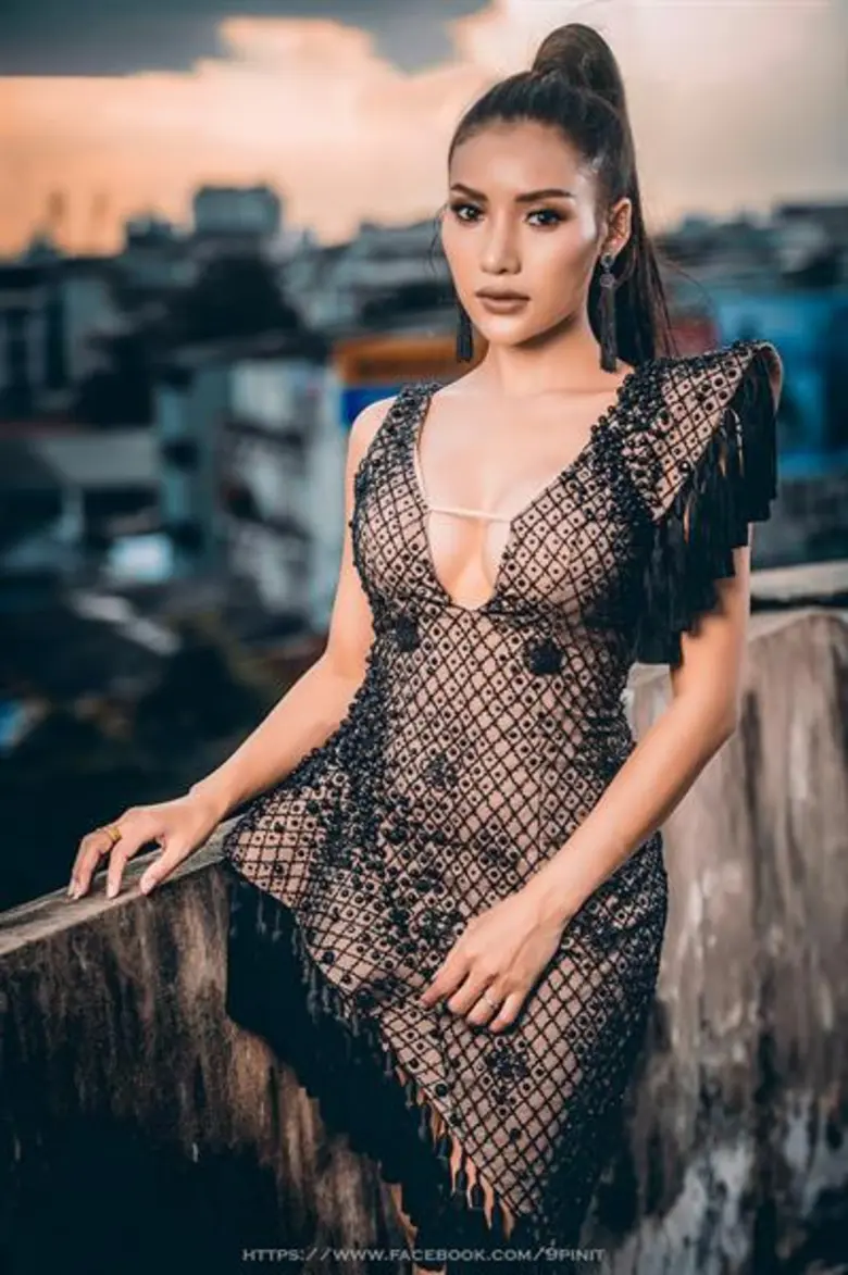 “นุช วิลาวัลย์” นับวันยิ่งแซ่บ ! เสริมหน้าอกแล้ว จะเซ็กซี่แค่ไหนก็ได้