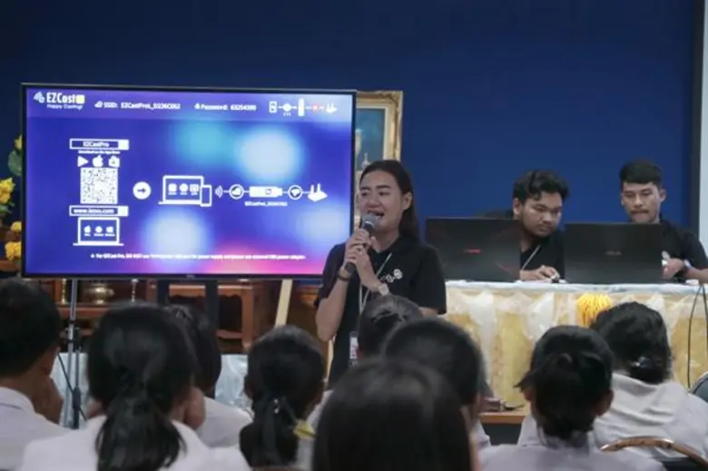 มรภ.สงขลา สอนเด็ก ม.ปลาย ผลิตคลิปวิดีโอบนสมาร์ทโฟน เล่าเรื่อง ร.ร.ของฉัน ผ่านสื่อออนไลน์-ปูทางสู่นักนิเทศฯ