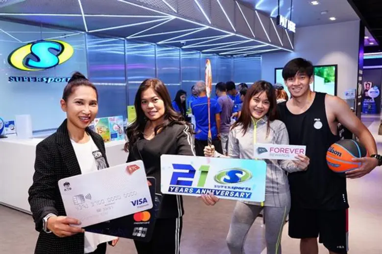 นางสาวสิรีรัตน์ คอวนิช ผู้อำนวยการ – ธุรก...