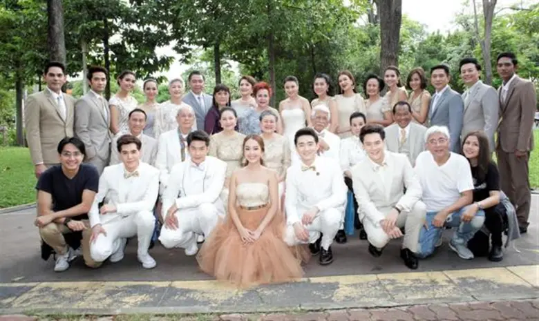 ขอเสนอ ละครครอบครัวเพื่อหัวใจอบอุ่น เมื่อ...